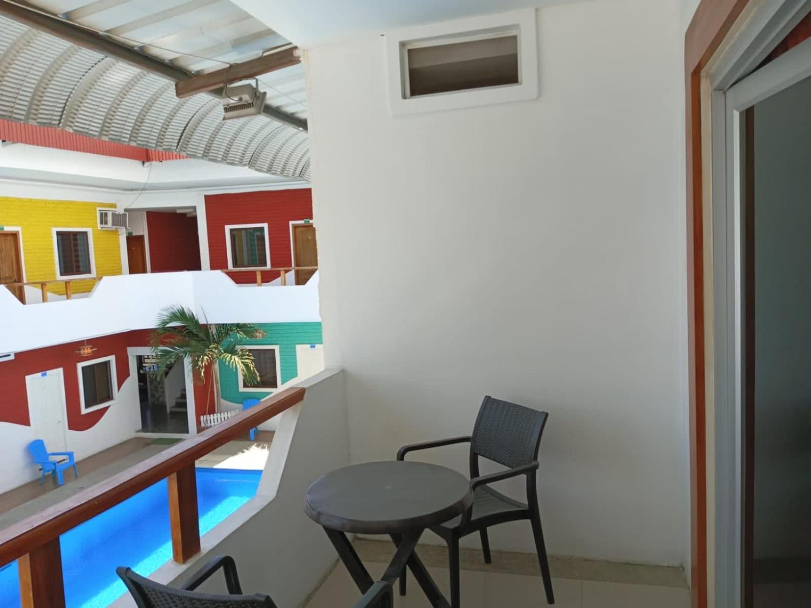 Hostal Las Velas Hotel Manta Exterior photo