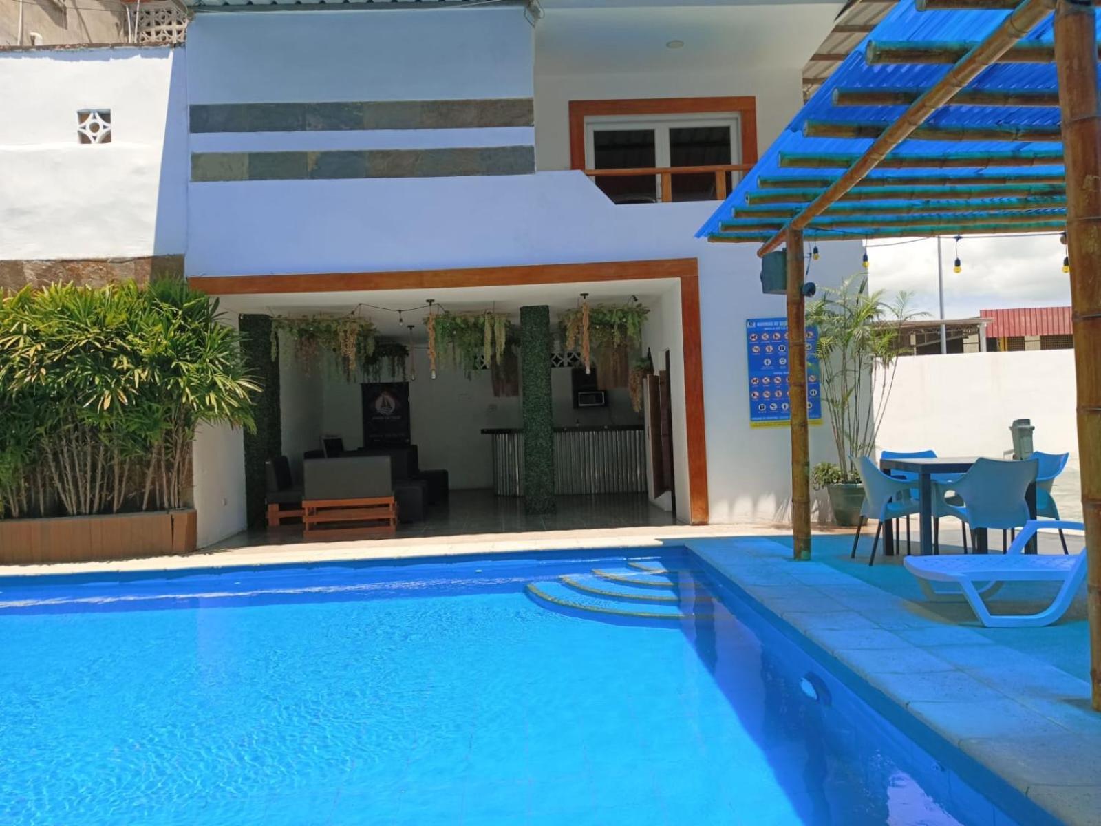 Hostal Las Velas Hotel Manta Exterior photo