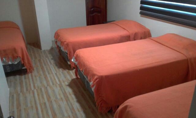 Hostal Las Velas Hotel Manta Exterior photo