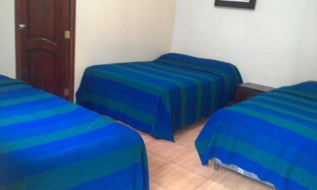 Hostal Las Velas Hotel Manta Exterior photo